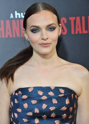 April 25, 2017 - Hollywood, California, U.S. - Madeline Brewer attends The Los Angeles Premiere of The Handmaid s Tale held at the Arclight Cinerama Dome in Hollywood, California on April 25, 2017. 2017 Hollywood U.S. - ZUMAl86_ 20170425_zaf_l86_001 Copyright: xDavexLongendykex