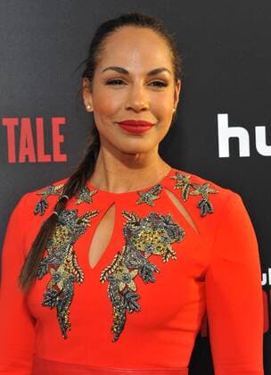 April 25, 2017 - Hollywood, California, U.S. - Amanda Brugel attends The Los Angeles Premiere of The Handmaid s Tale held at the Arclight Cinerama Dome in Hollywood, California on April 25, 2017. 2017 Hollywood U.S. - ZUMAl86_ 20170425_zaf_l86_019 Copyright: xDavexLongendykex