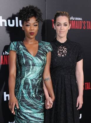 April 25, 2017 - Hollywood, CA, United States - 25 April 2017 - Hollywood, California - Samira Wiley, Laura Morelli. Los Angeles premiere of Hulu s The Handmaid s Tale held at ArcLight Hollywood in Hollywood. Photo Credit: AdMedia Hollywood United States - ZUMAa123 20170425_zaa_a123_047 Copyright: xBirdiexThompsonx