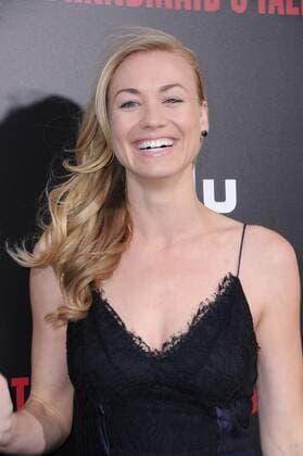 April 25, 2017 - Hollywood, CA, United States - 25 April 2017 - Hollywood, California - Yvonne Strahovski. Los Angeles premiere of Hulu s The Handmaid s Tale held at ArcLight Hollywood in Hollywood. Photo Credit: AdMedia Hollywood United States - ZUMAa123 20170425_zaa_a123_055 Copyright: xBirdiexThompsonx