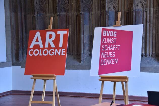 Der Hansasaal im Kölner Rathaus am 26.04.2017 in Köln vor der Verleihung des ART Cologne Preis 2017 vom Bundesverband Deutscher Galerien und Kunsthändler e.V. und der Kölnmesse an Dr. Günter Herzog, Leiter des Zentralarchiv des internationalen Kunsthandels ZADIK e.V. im Hansasaal des historischen Rathaus Köln.
