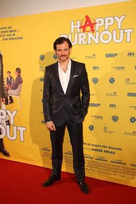 Torben Liebrecht bei der Happy Burnout Film Premiere am 26.04.2017 in Hamburg Happy Burnout Filmpremiere in Hamburg, 2017 