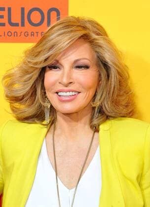 April 26, 2017 - Hollywood, California, U.S. - The Los Angeles Premiere of How To Be A Latin Lover held at the Arclight Cinerama Dome in Los Angeles,California on April 26, 2017. 2017 Hollywood U.S. - ZUMAl86_ 20170426_zaf_l86_043 Copyright: xDavexLongendykex