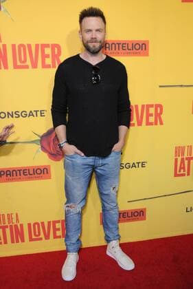 April 26, 2017 - Hollywood, CA, United States - 26 April 2017 - Hollywood, California - Joel McHale. Los Angeles premiere of How To Be A Latin Lover held at ArcLight Hollywood in Hollywood. Photo Credit: AdMedia Hollywood United States - ZUMAa123 20170426_zaa_a123_114 Copyright: xBirdiexThompsonx