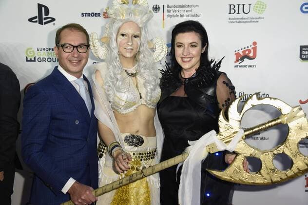 Alexander Dobrindt und Dorothee Bär bei der Verleihung des Deutschen Computerspielpreises 2017 im WECC Westhafen Event & Convention Center. Berlin, 26.04.2017 Foto:xF.xKernx xFuturexImage