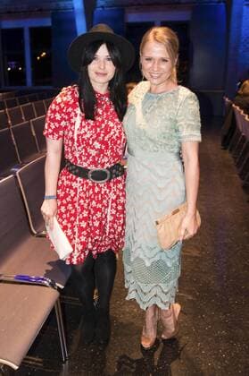 Anna Fischer und Nova Meierhenrich bei der Verleihung des Deutschen Computerspielpreises 2017 im WECC Westhafen Event & Convention Center. Berlin, 26.04.2017 Foto:xK.xWernerx xFuturexImage