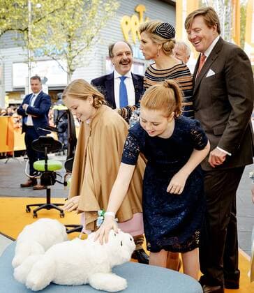 King Willem-Alexander, queen Maxima and princesses Amalia, Ariane and Alexia during Kingsday 2017 in Tilburg. HH POOL Robin van Lonkhuijsen  65575135