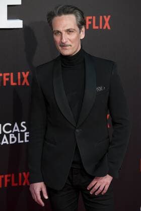 Ernesto Alterio attends to Las chicas del cable premiere at Callao Cinemas in Madrid, April 27, 2017. Spain.  (20170427067)