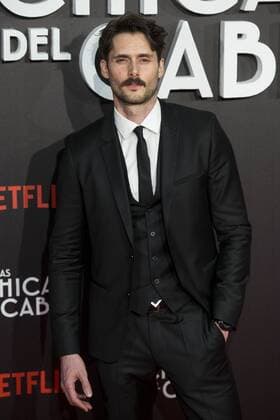 Sergio Mur attends to Las chicas del cable premiere at Callao Cinemas in Madrid, April 27, 2017. Spain.  (20170427119)