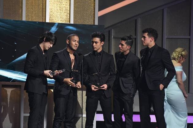 Latin artist Los 5 accepts an award during the 2017 Billboard Latin Music Awards and Show at the Bank United Center, University of Miami, Miami, Florida on April 27, 2017.  MIA20170427211 GARYxIxROTHSTEIN