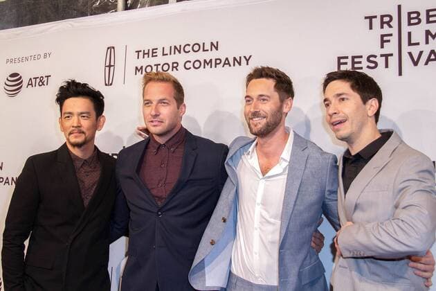 John Cho, Ryan Hansen, Ryan Eggold und Justin Long, die Schauspieler bei der Literally, Right Before Aaron Film Premiere im Rahmen vom Tribeca Film Festival am 27.04.2017 in New York 2017 Tribeca Film Festival - Literally, Right Before Aaron World Premiere 