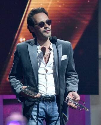 Latin artist Marc Anthony accepts an award during the 2017 Billboard Latin Music Awards and Show at the Bank United Center, University of Miami, Miami, Florida on April 27, 2017.  MIA201704272698 GARYxIxROTHSTEIN