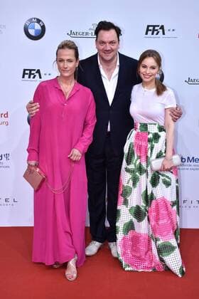 Claudia Michelsen, Charly Hübner und Mina Tander bei der Verleihung Deutscher Filmpreis 2017 am 28.04.2017 in Berlin Deutscher Filmpreis 2017 in Berlin - Ankunft Roter Teppich 