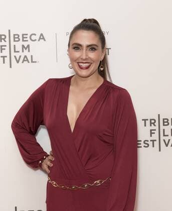 US: 2017 Tribeca Film Festival Lauren Adams attends premiere of Unbreakable Kimmy Schmidt during 2017 Tribeca Film festival at BMCC  LevxRadin