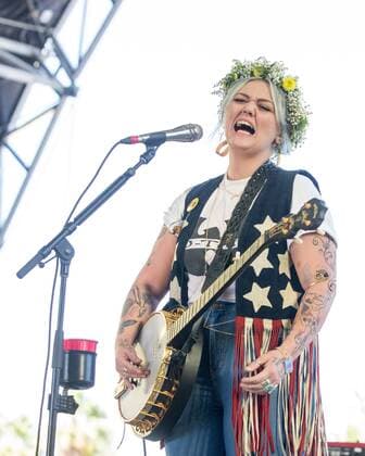 April 28, 2017 - Indio, California, U.S - ELLE KING during Stagecoach Music Festival in Indio, California Indio U.S. - ZUMAs135 20170428_zap_s135_019 Copyright: xDanielxDeSloverx