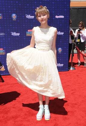 April 29, 2017 - Los Angeles, CA, United States - 29 April 2017 - Los Angeles, California - Grace Vanderwaal. 2017 Radio Disney Music Awards held at Microsoft Theater in Los Angeles. Photo Credit: AdMedia Los Angeles United States - ZUMAa123 20170429_zaa_a123_121 Copyright: xBirdiexThompsonx