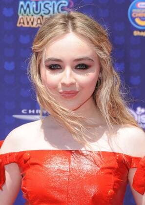 April 29, 2017 - Los Angeles, CA, United States - 29 April 2017 - Los Angeles, California - Sabrina Carpenter. 2017 Radio Disney Music Awards held at Microsoft Theater in Los Angeles. Photo Credit: AdMedia Los Angeles United States - ZUMAa123 20170429_zaa_a123_158 Copyright: xBirdiexThompsonx