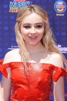 April 29, 2017 - Los Angeles, CA, United States - 29 April 2017 - Los Angeles, California - Sabrina Carpenter. 2017 Radio Disney Music Awards held at Microsoft Theater in Los Angeles. Photo Credit: AdMedia Los Angeles United States - ZUMAa123 20170429_zaa_a123_170 Copyright: xBirdiexThompsonx