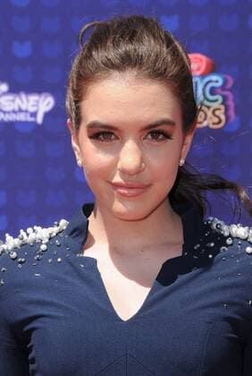 April 29, 2017 - Los Angeles, CA, United States - 29 April 2017 - Los Angeles, California - Lilimar Hernandez. 2017 Radio Disney Music Awards held at Microsoft Theater in Los Angeles. Photo Credit: AdMedia Los Angeles United States - ZUMAa123 20170429_zaa_a123_190 Copyright: xBirdiexThompsonx