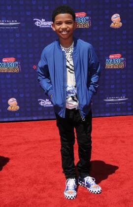 April 29, 2017 - Los Angeles, CA, United States - 29 April 2017 - Los Angeles, California - Lonnie Chavis. 2017 Radio Disney Music Awards held at Microsoft Theater in Los Angeles. Photo Credit: AdMedia Los Angeles United States - ZUMAa123 20170429_zaa_a123_197 Copyright: xBirdiexThompsonx