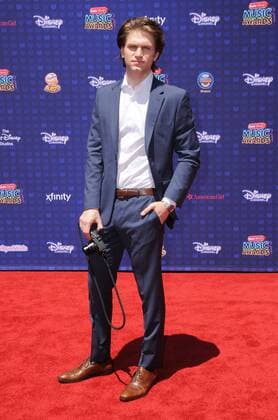 April 29, 2017 - Los Angeles, CA, United States - 29 April 2017 - Los Angeles, California - Keegan Allen. 2017 Radio Disney Music Awards held at Microsoft Theater in Los Angeles. Photo Credit: AdMedia Los Angeles United States - ZUMAa123 20170429_zaa_a123_209 Copyright: xBirdiexThompsonx