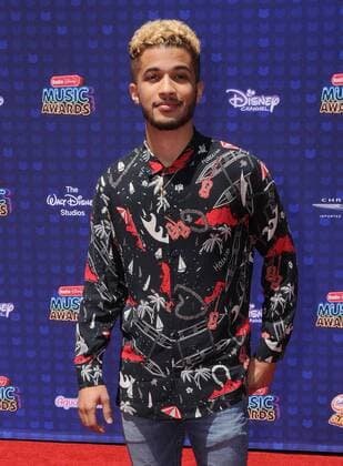 April 29, 2017 - Los Angeles, CA, United States - 29 April 2017 - Los Angeles, California - Jordan Fisher. 2017 Radio Disney Music Awards held at Microsoft Theater in Los Angeles. Photo Credit: AdMedia Los Angeles United States - ZUMAa123 20170429_zaa_a123_244 Copyright: xBirdiexThompsonx