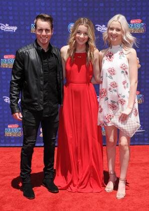 April 29, 2017 - Los Angeles, CA, United States - 29 April 2017 - Los Angeles, California - Temcula Road. 2017 Radio Disney Music Awards held at Microsoft Theater in Los Angeles. Photo Credit: AdMedia Los Angeles United States - ZUMAa123 20170429_zaa_a123_281 Copyright: xBirdiexThompsonx