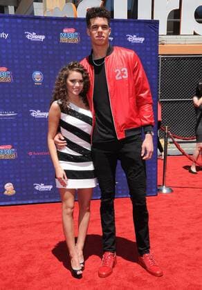 April 29, 2017 - Los Angeles, CA, United States - 29 April 2017 - Los Angeles, California - Madison Pettis, MIchael Porter, Jr.. 2017 Radio Disney Music Awards held at Microsoft Theater in Los Angeles. Photo Credit: AdMedia Los Angeles United States - ZUMAa123 20170429_zaa_a123_294 Copyright: xBirdiexThompsonx