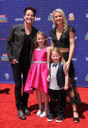 April 29, 2017 - Los Angeles, CA, United States - 29 April 2017 - Los Angeles, California - Pat Monahan. 2017 Radio Disney Music Awards held at Microsoft Theater in Los Angeles. Photo Credit: AdMedia Los Angeles United States - ZUMAa123 20170429_zaa_a123_322 Copyright: xBirdiexThompsonx