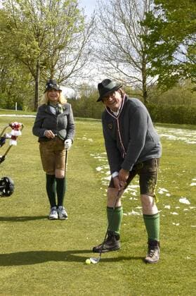 Marianne und Michael Hartl beim Hippopdrom Charity Golfturnier by Adi Hengstberger im Golfclub Schloss Egmating. Egmating, 29.04.2017 Foto:xP.xSchönbergerx xFuturexImage