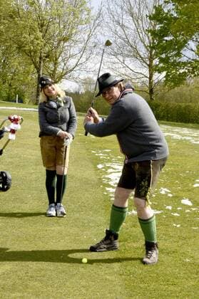 Marianne und Michael Hartl beim Hippopdrom Charity Golfturnier by Adi Hengstberger im Golfclub Schloss Egmating. Egmating, 29.04.2017 Foto:xP.xSchönbergerx xFuturexImage