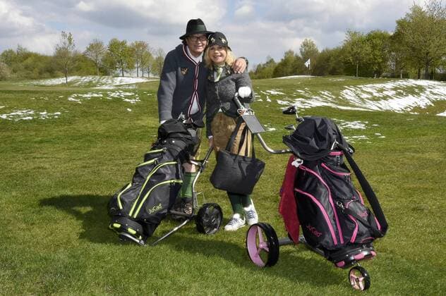Michael und Marianne Hartl beim Hippopdrom Charity Golfturnier by Adi Hengstberger im Golfclub Schloss Egmating. Egmating, 29.04.2017 Foto:xP.xSchönbergerx xFuturexImage