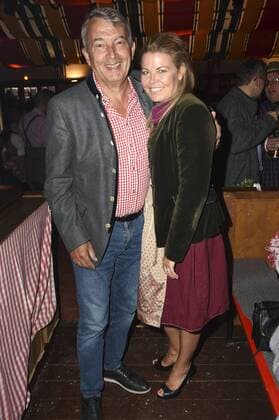 Wolfgang Niersbach mit Gattin Andrea bei der Siegesfeier vom Hippopdrom Charity Golfturnier by Adi Hengstberger im Hippodrom auf dem Münchner Frühlingsfest. München, 29.04.2017 Foto:xP.xSchönbergerx xFuturexImage