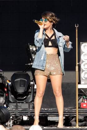 April 29, 2017 - Indio, California, U.S - MAREN MORRIS during Stagecoach Music Festival in Indio, California Indio U.S. - ZUMAs135 20170429_zap_s135_039 Copyright: xDanielxDeSloverx