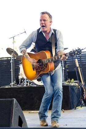 April 30, 2017 - Indio, California, U.S - KIEFER SUTHERLAND during Stagecoach Music Festival in Indio, California Indio U.S. - ZUMAs135 20170430_zap_s135_003 Copyright: xDanielxDeSloverx