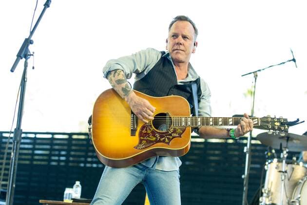 April 30, 2017 - Indio, California, U.S - KIEFER SUTHERLAND during Stagecoach Music Festival in Indio, California Indio U.S. - ZUMAs135 20170430_zap_s135_024 Copyright: xDanielxDeSloverx