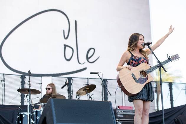 April 30, 2017 - Indio, California, U.S - COURTNEY COLE during Stagecoach Music Festival in Indio, California Indio U.S. - ZUMAs135 20170430_zap_s135_040 Copyright: xDanielxDeSloverx