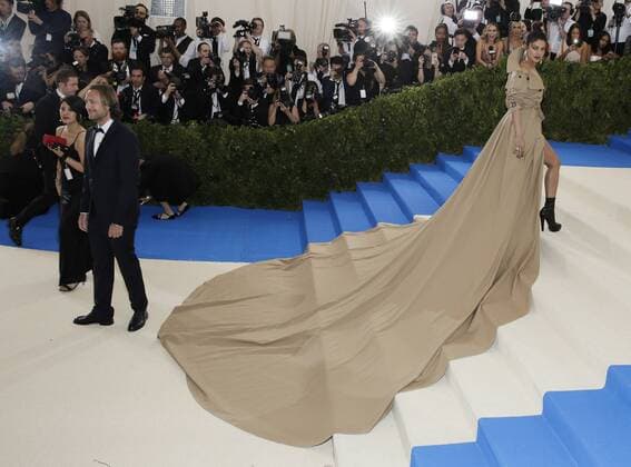 Priyanka Chopra arrives on the red carpet at the Costume Institute Benefit at The Metropolitan Museum of Art celebrating the opening of Rei Kawakubo Comme des Garcons: Art of the In-Between in New York City on May 1, 2017.  NYP20170501150 JOHNxANGELILLO