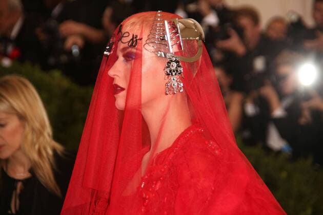 May 1, 2017 - New York, New York, U.S. - KATY PERRY attends the Metropolitan Museum Costume Institute Benefit celebrating the exhibition of Rei Kawakubo Comme des Garcons-Art of the In Between.Met Museum,NYC.May 1, 2017.Photos by , Photos Inc. New York U.S. - ZUMAms4_ 20170501_zaf_ms4_052 Copyright: xSoniaxMoskowitzx
