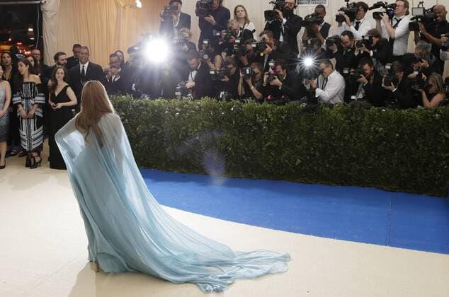 Jennifer Lopez arrives on the red carpet at the Costume Institute Benefit at The Metropolitan Museum of Art celebrating the opening of Rei Kawakubo Comme des Garcons: Art of the In-Between in New York City on May 1, 2017.  NYP20170501615 JOHNxANGELILLO
