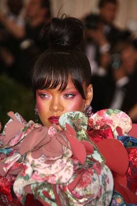 May 1, 2017 - New York, New York, U.S. - RIHANNA attends the Metropolitan Museum Costume Institute Benefit celebrating the exhibition of Rei Kawakubo Comme des Garcons-Art of the In Between.Met Museum,NYC.May 1, 2017.Photos by , Photos Inc. New York U.S. - ZUMAms4_ 20170501_zaf_ms4_085 Copyright: xSoniaxMoskowitzx