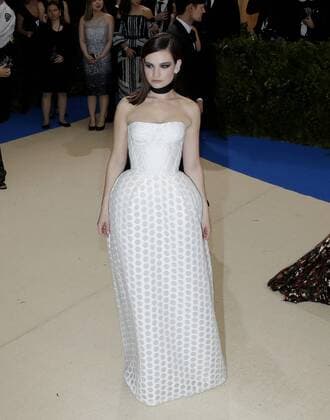 Lily James arrives on the red carpet at the Costume Institute Benefit at The Metropolitan Museum of Art celebrating the opening of Rei Kawakubo Comme des Garcons: Art of the In-Between in New York City on May 1, 2017.  NYP20170501530 JOHNxANGELILLO