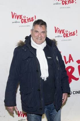 Jean Marie Bigard CELEBRITES : Avnt Premiere de Vive la Crise - Paris - 02 05 2017 JBAutissier Panoramic 