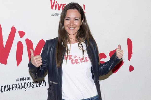 Emmanuelle Boidron CELEBRITES : Avnt Premiere de Vive la Crise - Paris - 02 05 2017 JBAutissier Panoramic 