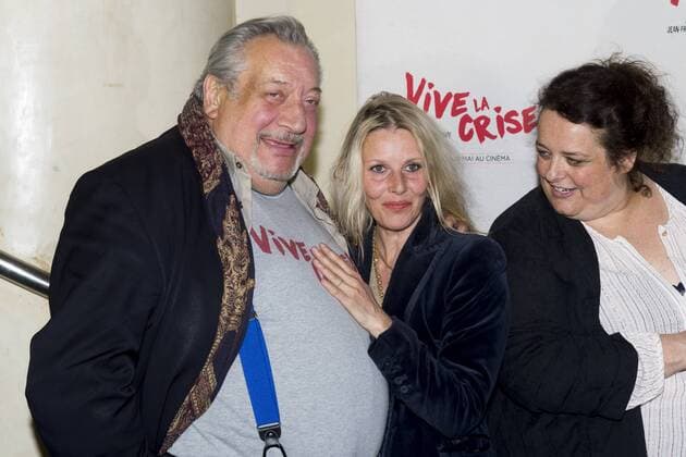 Jean Claude Dreyfus Florence Thomassin Isabelle De Hertogh CELEBRITES : Avnt Premiere de Vive la Crise - Paris - 02 05 2017 JBAutissier Panoramic 