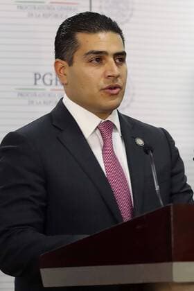 May 2, 2017 - Mexico - EUM20170501NAC14.JPG.CIDUAD DE MEXICO Nation Nacion-Detencion Damaso PGR.- Omar Hamid Garcia Harfuch, director en jefe de la Agencia de Investigacion Criminal (AIC), en conferencia de prensa para dar detalles de la captura de Damaso Lopez, uno de los presuntos lideres del Cartel de Sinaloa, el martes 2 de mayo de 2017. Foto: Agencia EL UNIVERSAL Carlos Reyes Garcia EVZ Mexico  - ZUMAu78_ 20170502_zaf_u78_034 Copyright: xJuanx
