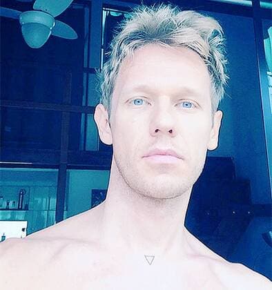 Russian artist Fyodor Pavlov-Andreevich, 41, was arrested at Metropolitan Museum of Art during Met Gala 2017 for appearing nude inside of a clear fiberglass box. The box, originally covered by a white sheet, was dropped off by a group of anonymous handlers in a restricted area near the museum, close to East Eighty-Third Street and Fifth Avenue. Members of the NYPD quickly apprehended Pavlov-Andreevich. The artist refused to leave the box, so firefighters were forced to cut it open. In picture: artist Fyodor Pavlov-Andreevich. Photo from facebook.com fyodor.pavlovandreevich fyodor.pavlovandreevich facebook 