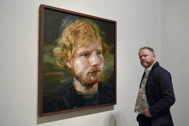 May 3, 2017 - London, UK - London, UK. Artist Colin Davidson stands with his portrait of the popular singer-songwriter Ed Sheeran, which has been newly acquired by the National Portrait Gallery. The 4ft x 4ft painting oil painting is the first portrait painted of the singer since the start of his professional career and has just been put on public display. London UK  - ZUMAl94_ 20170503_zaf_l94_062 Copyright: xStephenxChungx