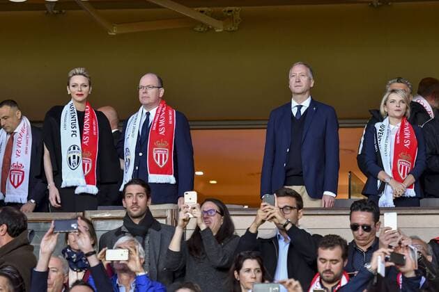 Albert II de Monaco et sa femme Charlene Wittstock - Vadim Vasilyev (vice president de l AS Monaco) et sa femme CELEBRITES : AS Monaco vs Juventus de Turin - Ligue des champions - 1 2 finale - 03 05 2017 NorbertScanella Panoramic 