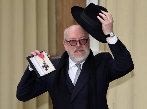 . 05 05 2017. London, United Kingdom. Political cartoonist Peter Brookes with his CBE after an Investiture at Buckingham Palace in London.  xCPNAx xi-Imagesx IIM-15042-0011